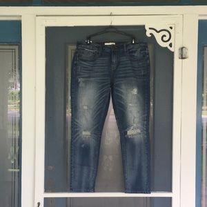 Buckle Daytrip Ankle Straight Jeans - NWT